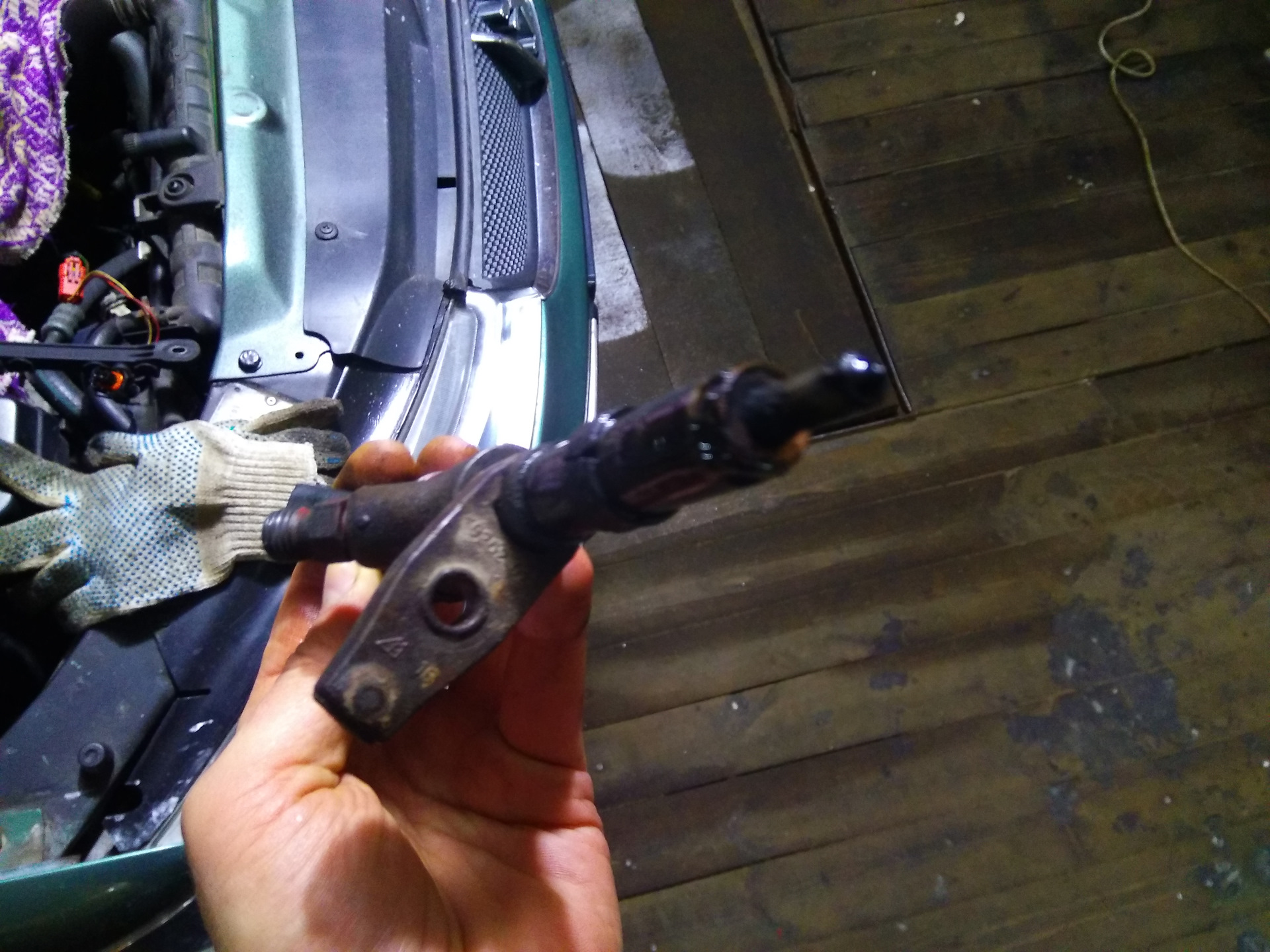Замена форсунок 406. Замена форсунок peugeot 406. пежо 307 замена форсунок. замена форсунок туксон 2005.