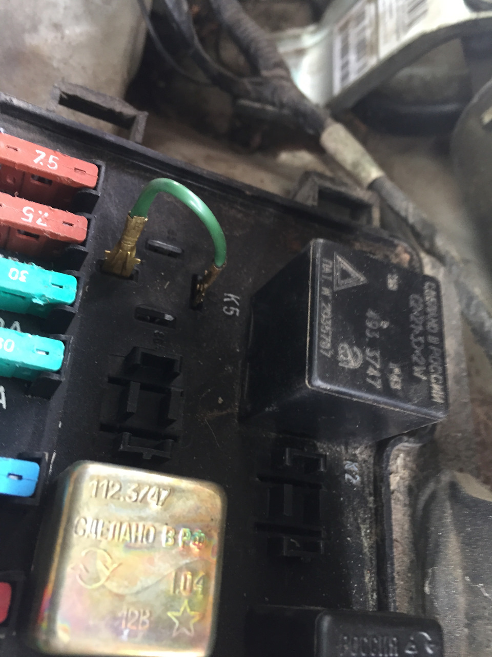 Стеклоподъемники без зажигания — Lada 2115, 1,5 л, 2004 года | своими ...