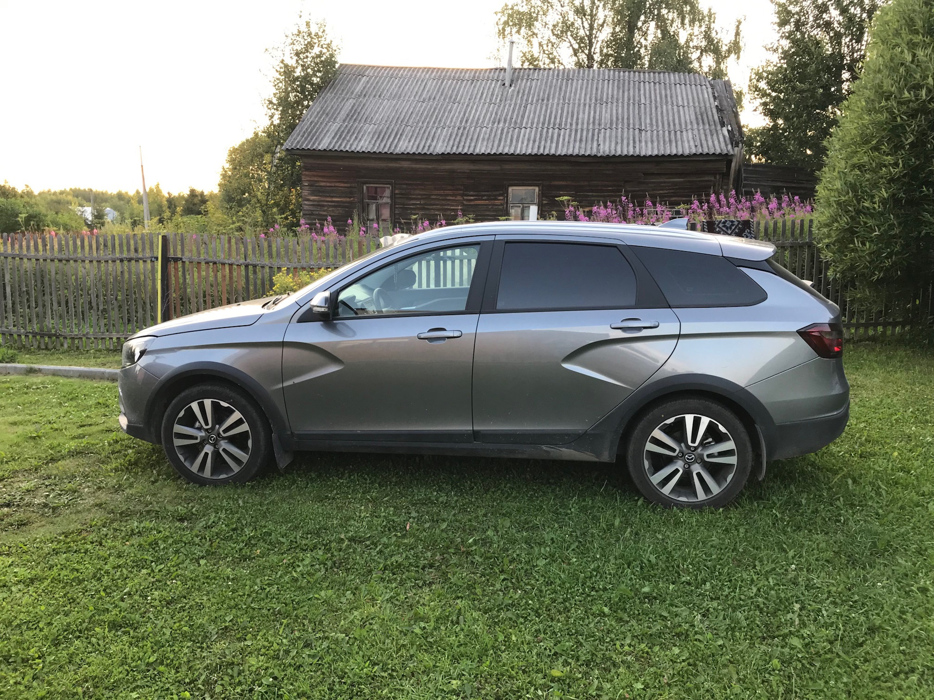 Проставки 20 мм — Lada Vesta SW Cross, 1,6 л, 2019 года | тюнинг | DRIVE2