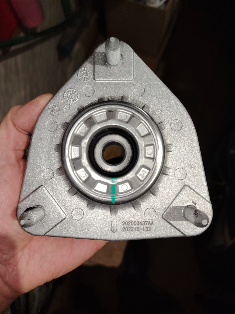 Опорник передний — Chery Tiggo 7. Запчасти на фото: 202000637AA