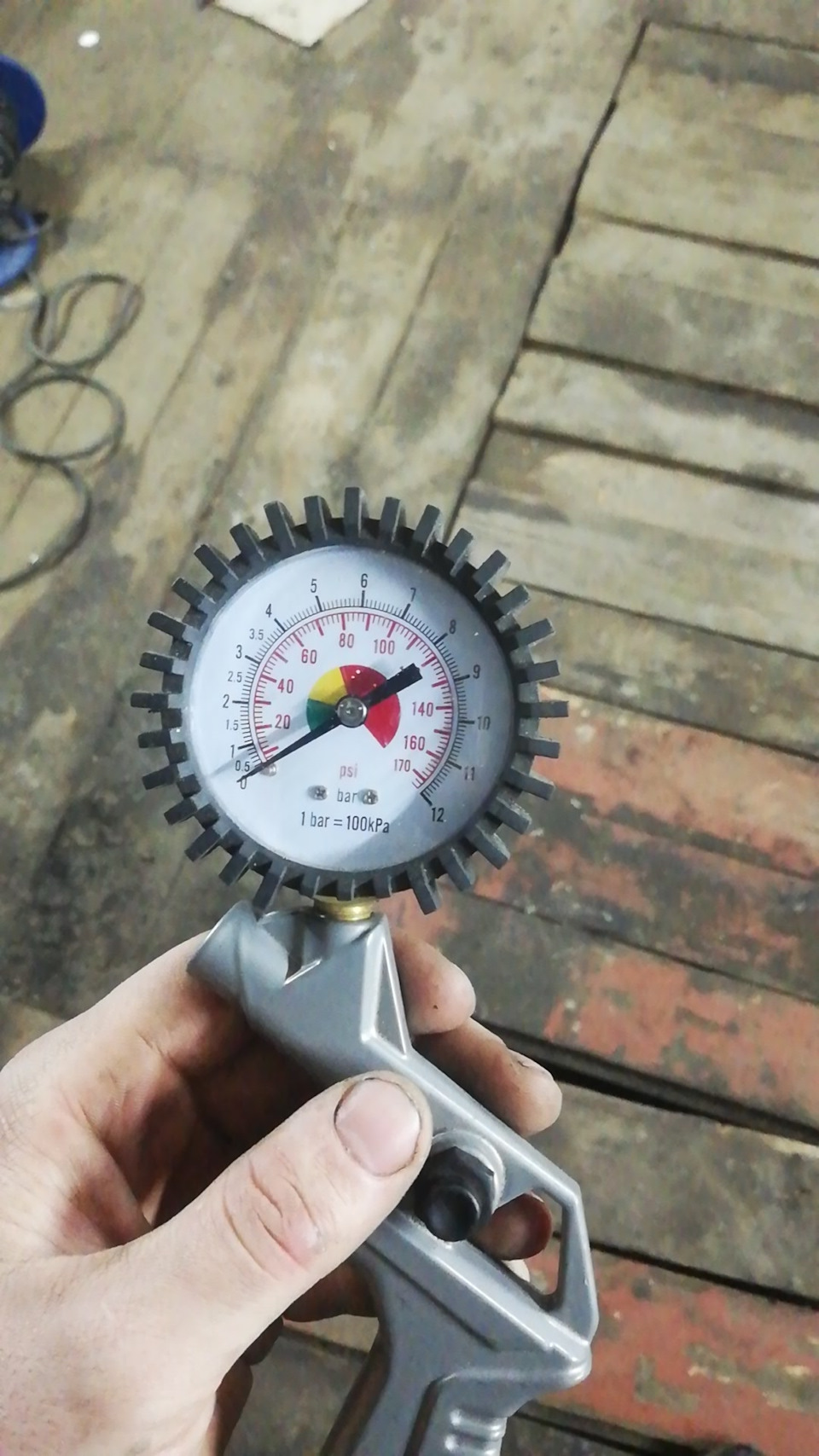 Задумался сделать самодельный манометр что бы проверять давление ...