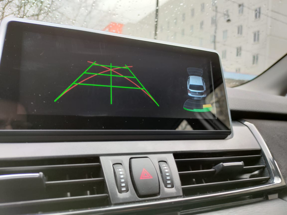 Может транслировать камеру, если бы был поток — BMW 2 series Active Tourer (F45)