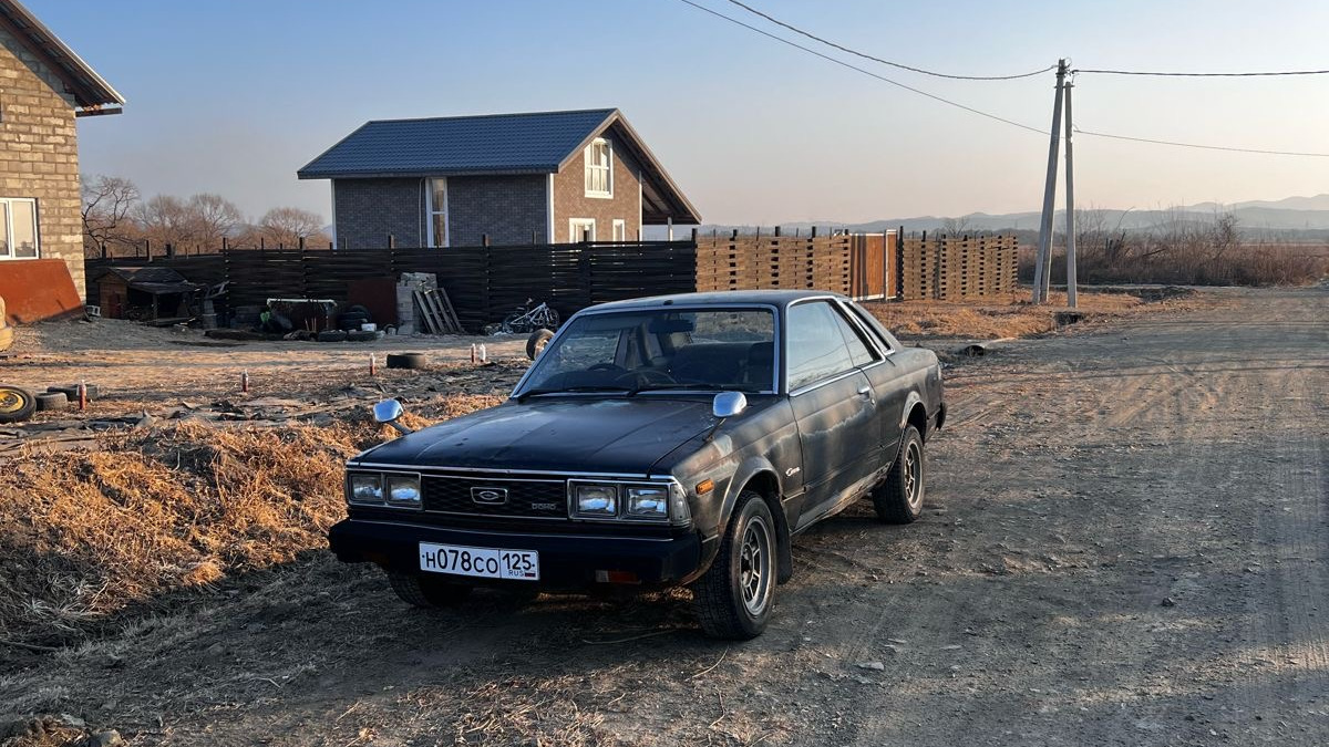 Toyota Corona (T130) 2.0 бензиновый 1982 | ハードトップ 2000GT на DRIVE2