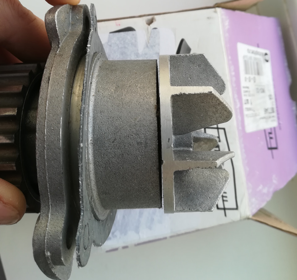 Прокладка-серый паронит. Дешево и сердито! — Lada Granta