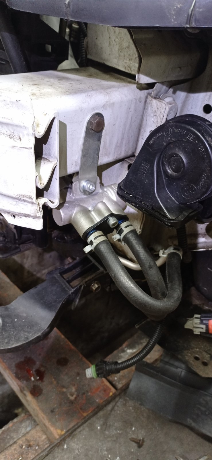 Установка радиатора АКПП+термостат — Chevrolet Cruze (1G), 1,8 л, 2012 ...