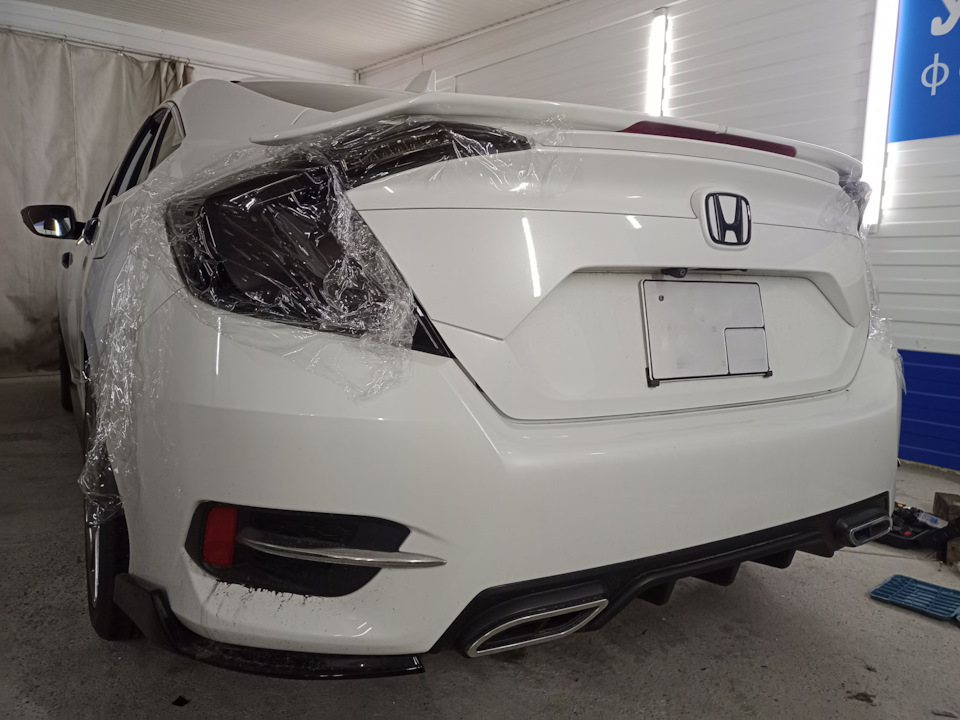 Фото в бортжурнале Honda Civic 4D (10G)