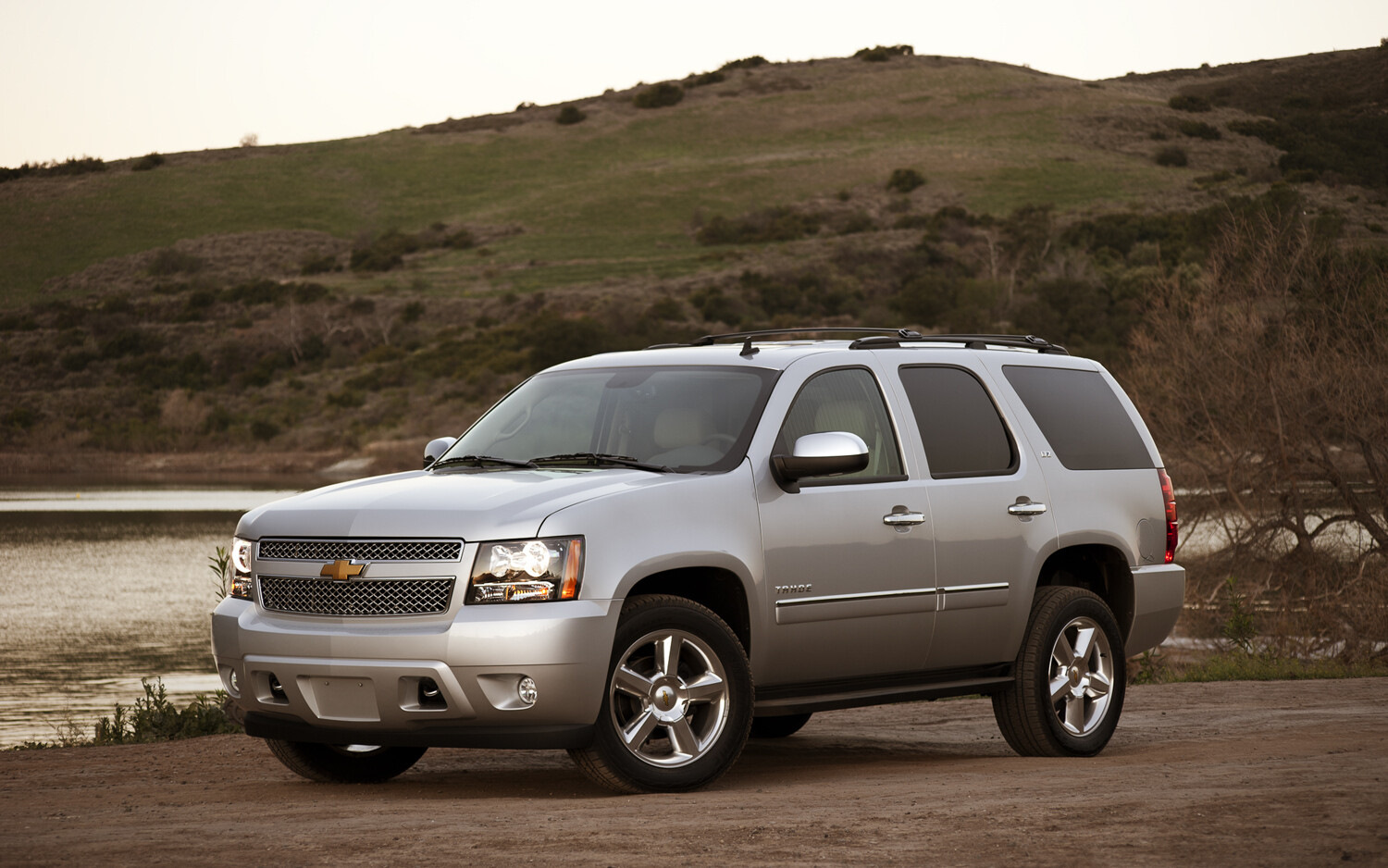 Chevrolet Tahoe Black 2011