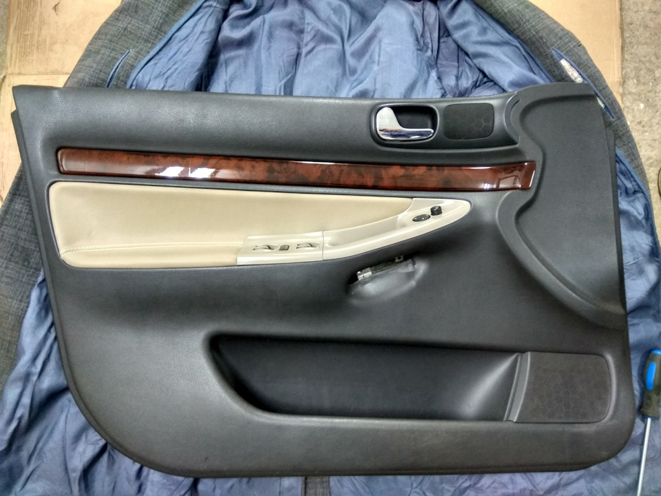 Двери. Шумоизоляция, перетяжка вставок, полировка накладок. — Audi A4 ...