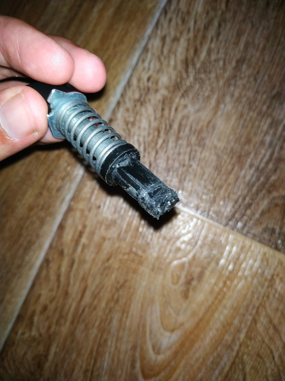 Веерные форсунки, лампы поворотов, новое крепление спинки сидения ...