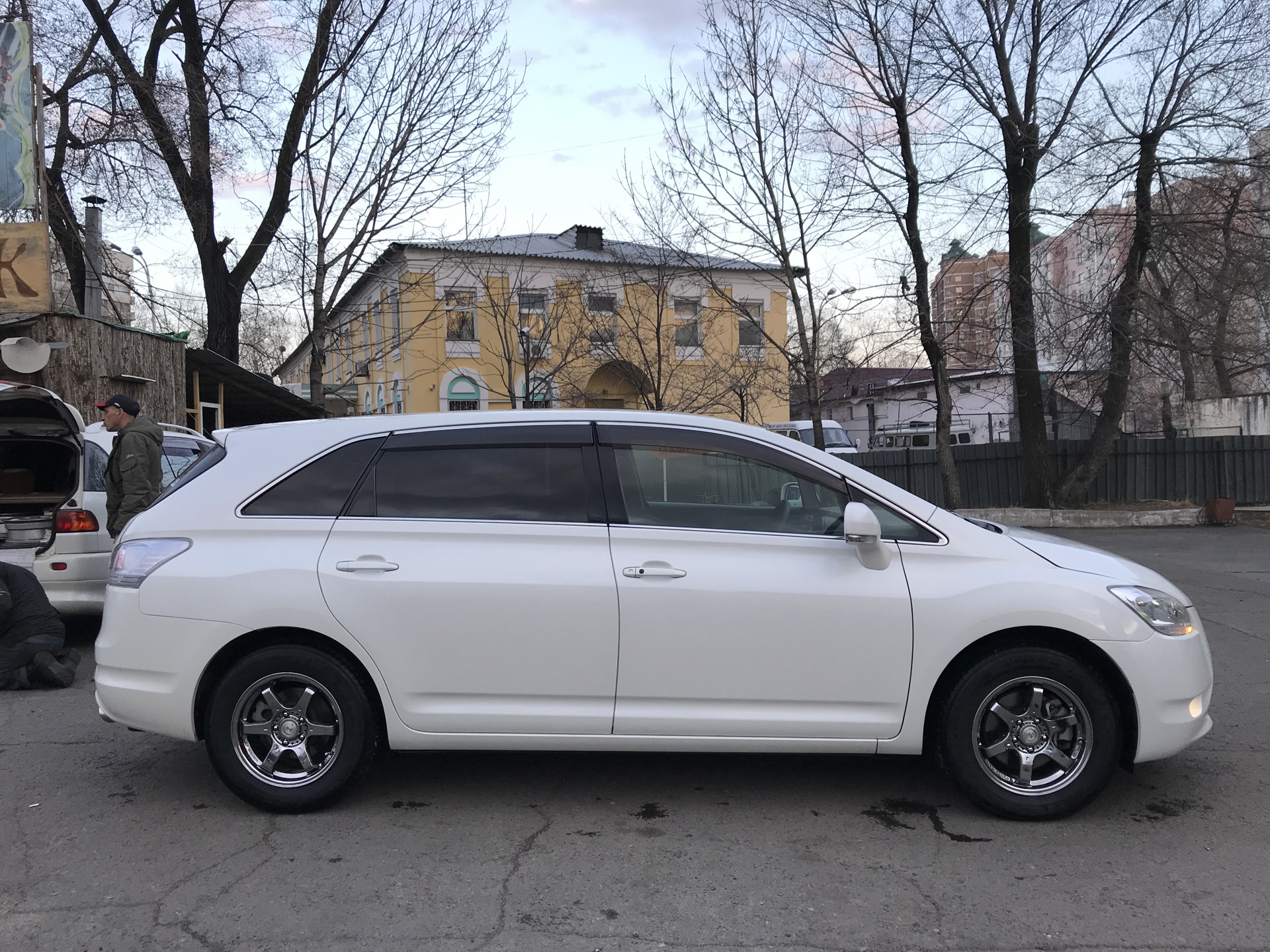 Toyota Mark x Zio 2010