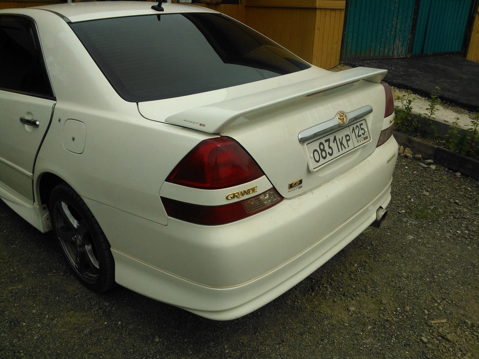 Спойлер авр на ваз 2112. Спойлер opel astra h gtc спойлер. Спойлер hella ваз 2107. Два спойлера. Два спойлера.