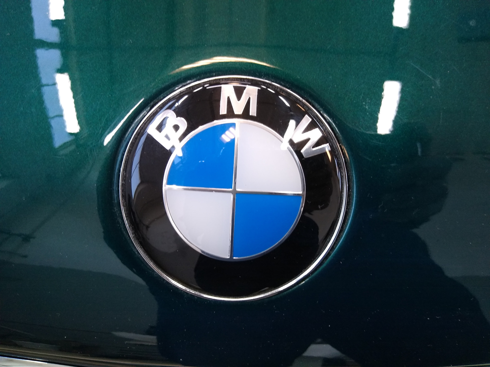 BMW logo 2021