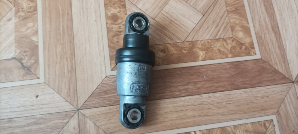 Натяжитель ремня (амортизатор) на Honda Accord (8G), Honda Civic 4D (8G ...