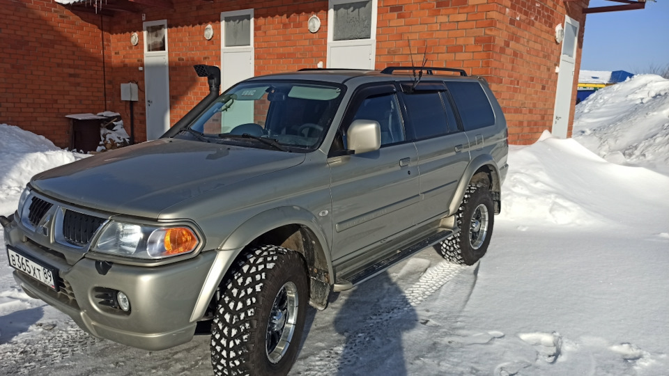 Фото в бортжурнале Mitsubishi Pajero Sport (1G)