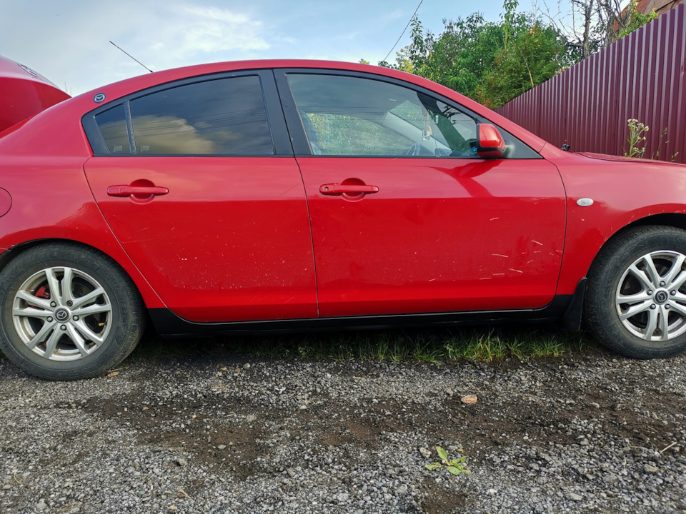 Задул пороги антигравием Body950 — Mazda 3 (1G) BK, 1,6 л, 2006 года ...