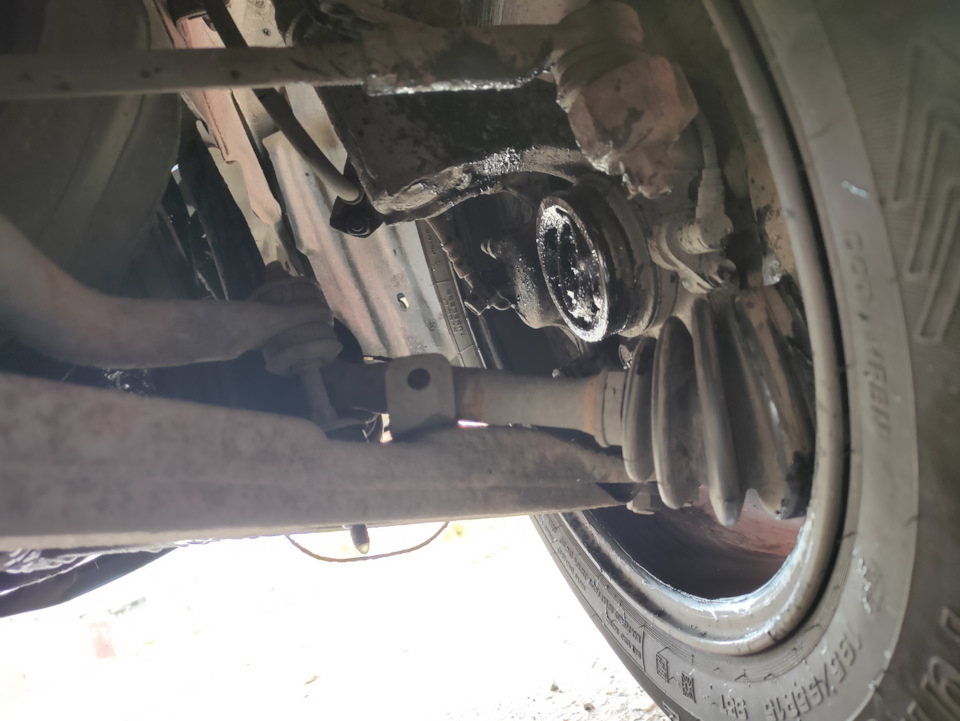 Вылетел привод колеса — Toyota Corolla (100), 1,6 л, 1997 года ...