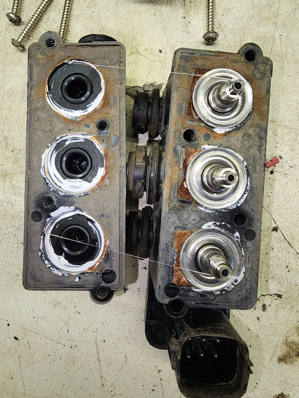 Полноценная ревизия блока клапанов пневмоподвески — Land Rover ...