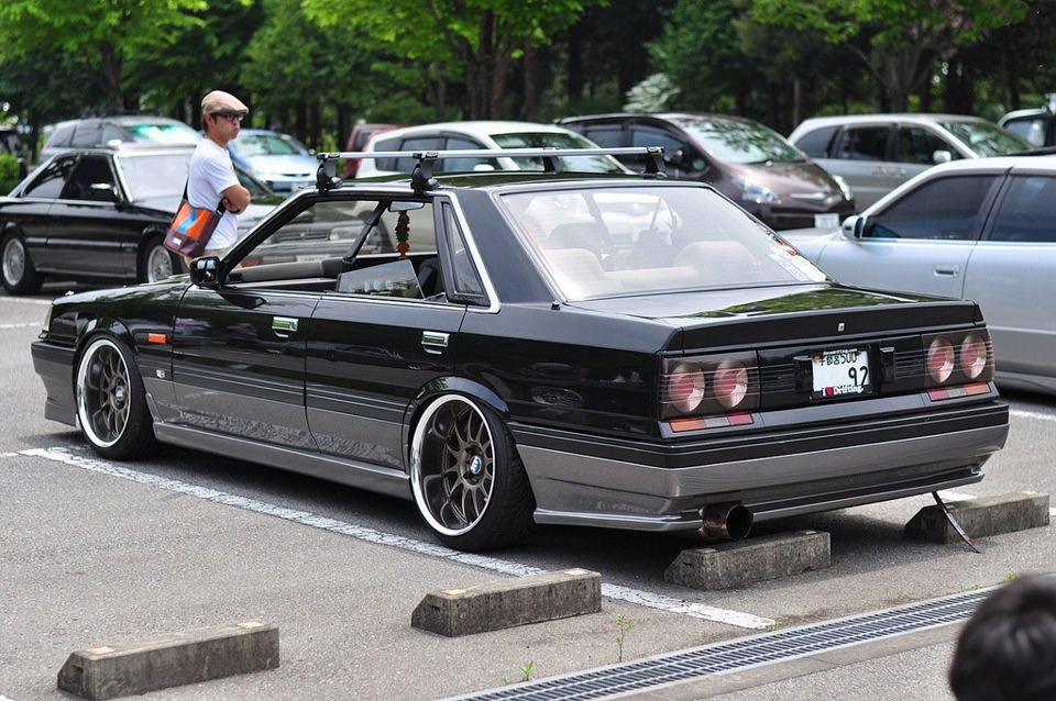 Nissan Skyline r31 JDM