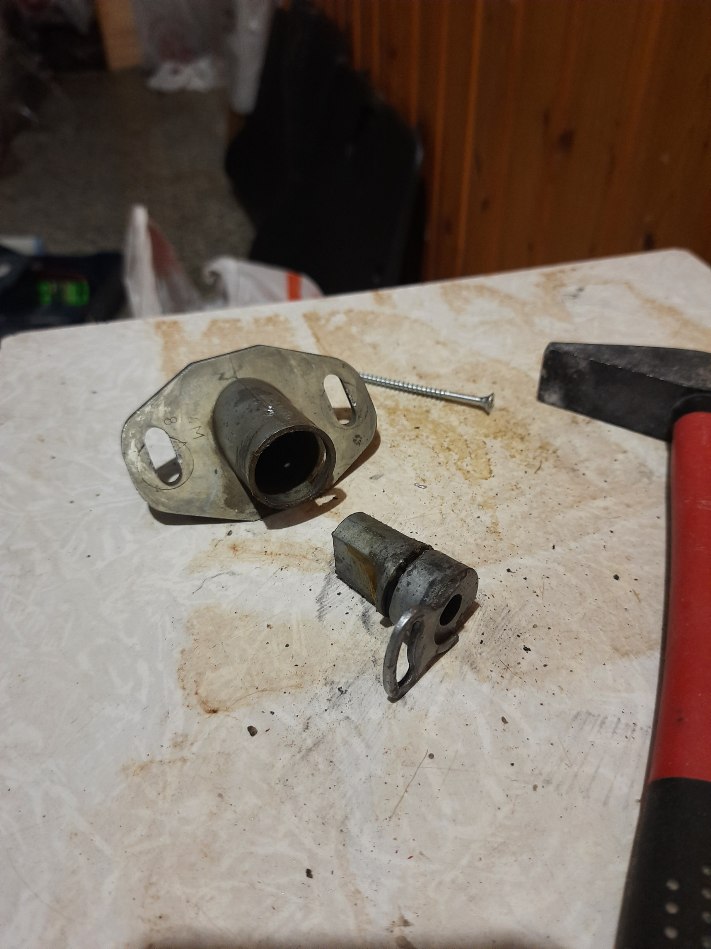 Ремонт личинки замка багажника — Lada Калина Хэтчбек (2G), 1,6 л, 2014 ...