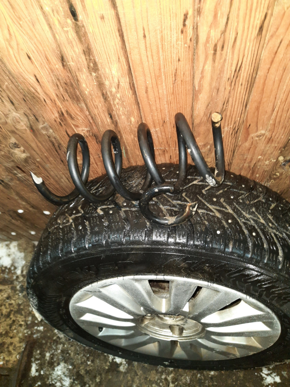 Рено логан, замена задних пружин и резинок — DRIVE2