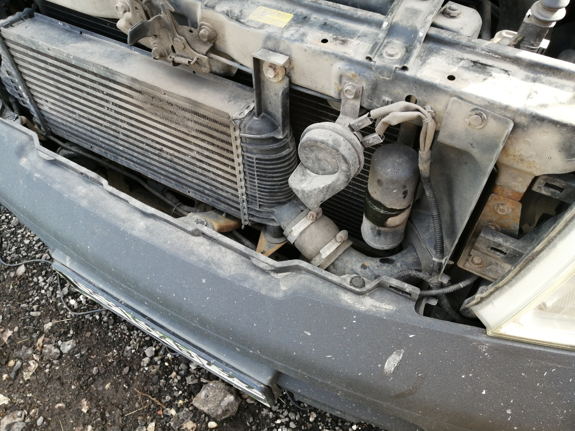 Pathfinder r51 2006 течёт бачок перед радиатором — Nissan Pathfinder ...