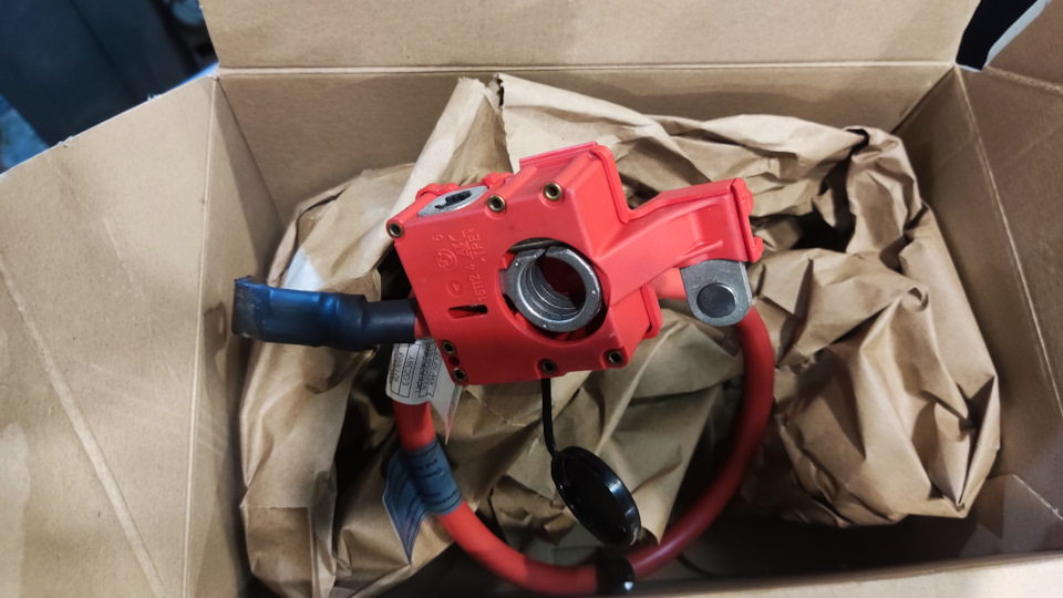 Плюсовой провод с пиропатроном bmw f25 на BMW X3 (F25). Б/у | 5 000 ₽ в ...