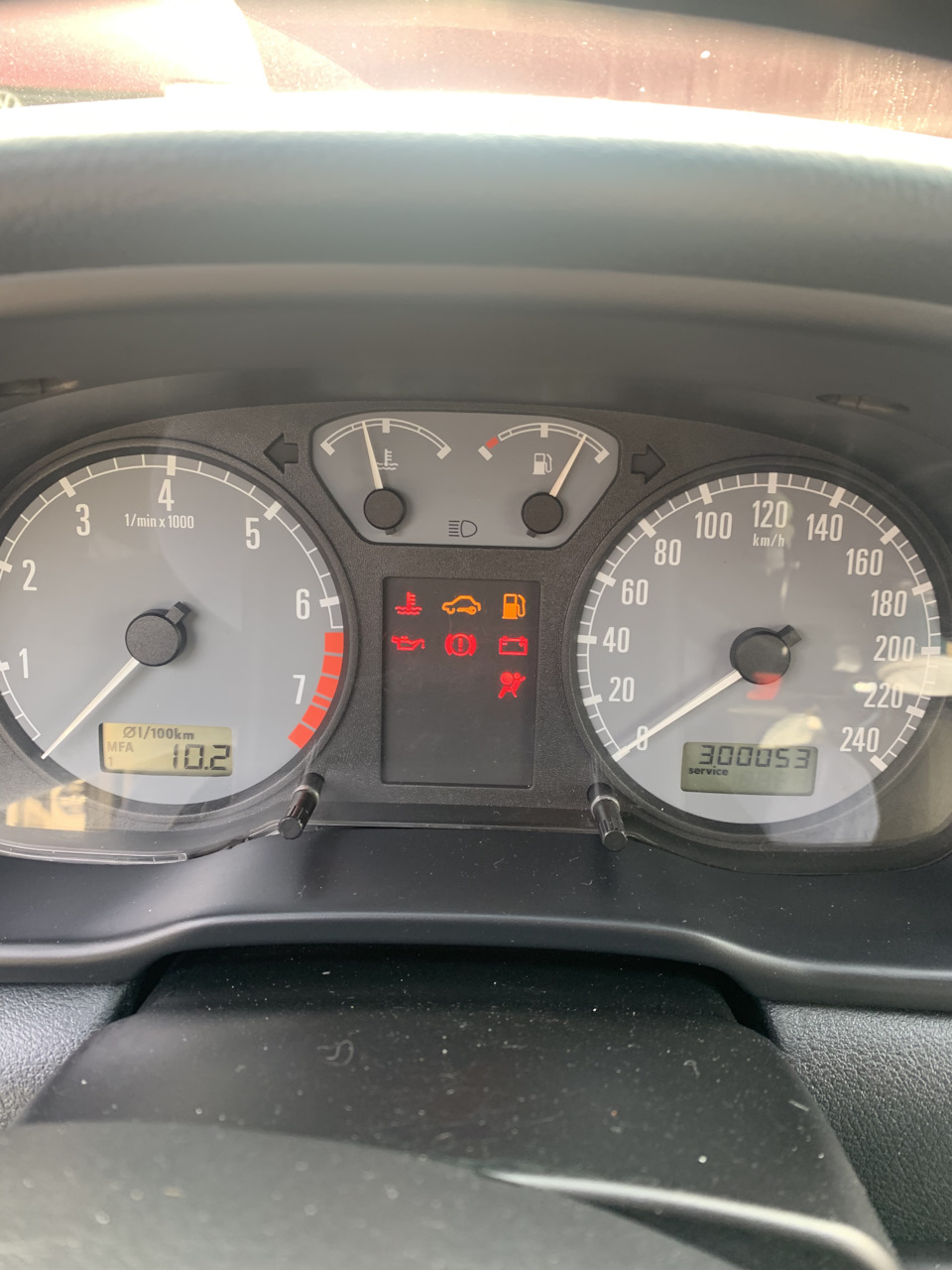 Моргает масленка на 1.8 AGN — Skoda Octavia A4 Mk1, 1,8 л, 1997 года ...