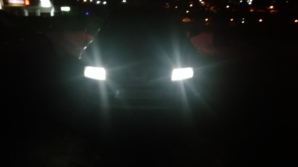 Mitsubishi Carisma 1.6 акпп лифтбек