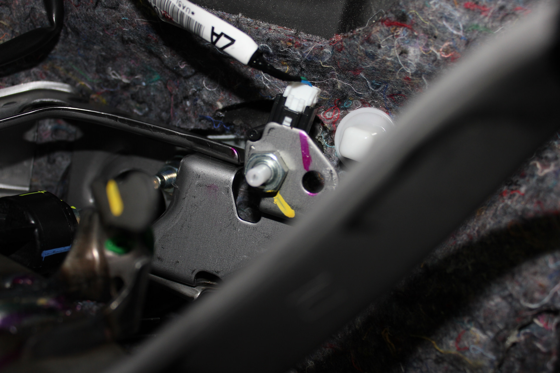 Не заводится — Toyota Hilux (8G), 2,4 л, 2020 года | эвакуация | DRIVE2