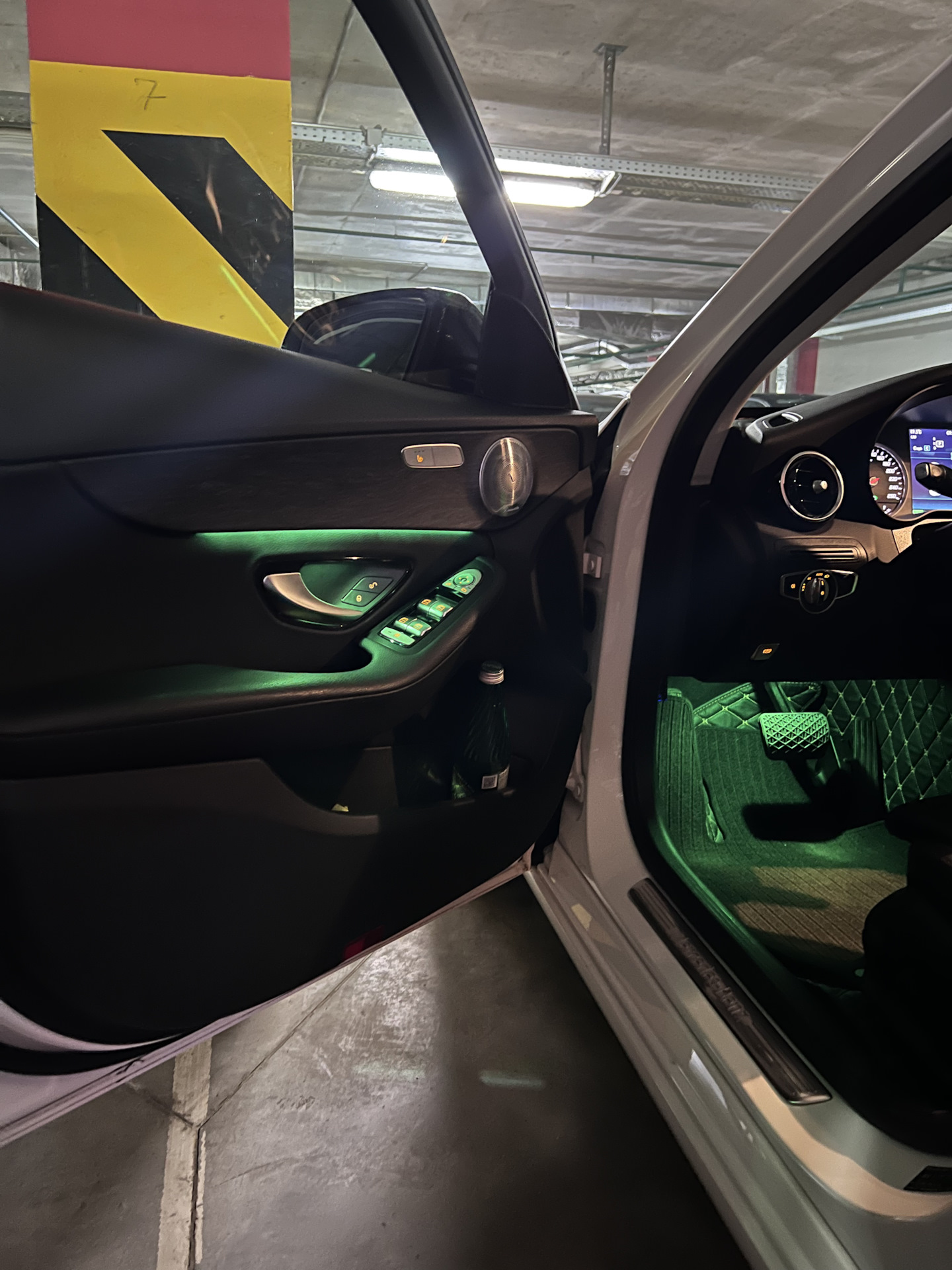 Амбиент подсветка — Mercedes-Benz C-Class (W205), 1,5 л, 2019 года ...