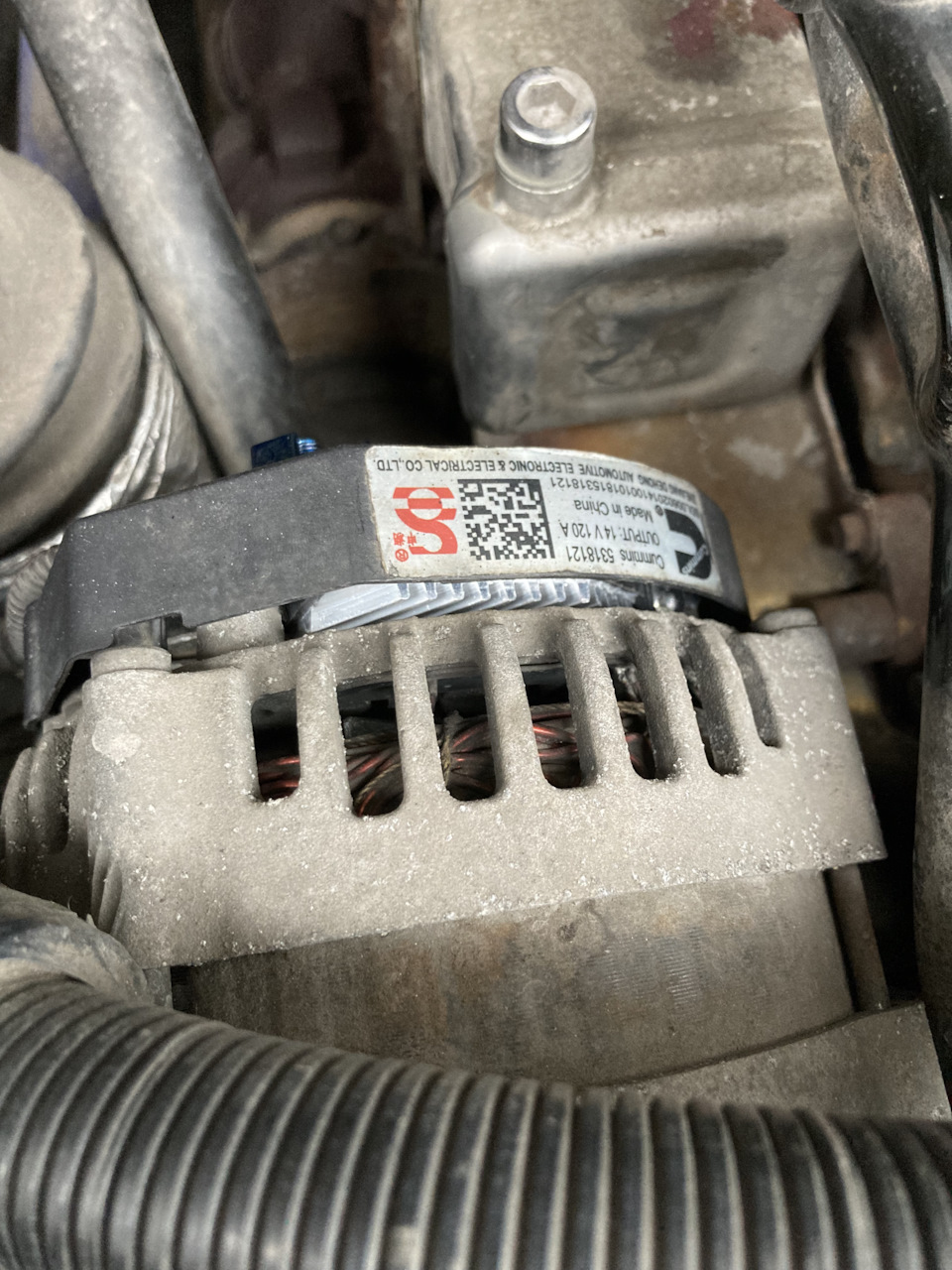 5318121 Генератор 12V 120A дв. Cummins 2.8 (контакты-болты) DCEC ...