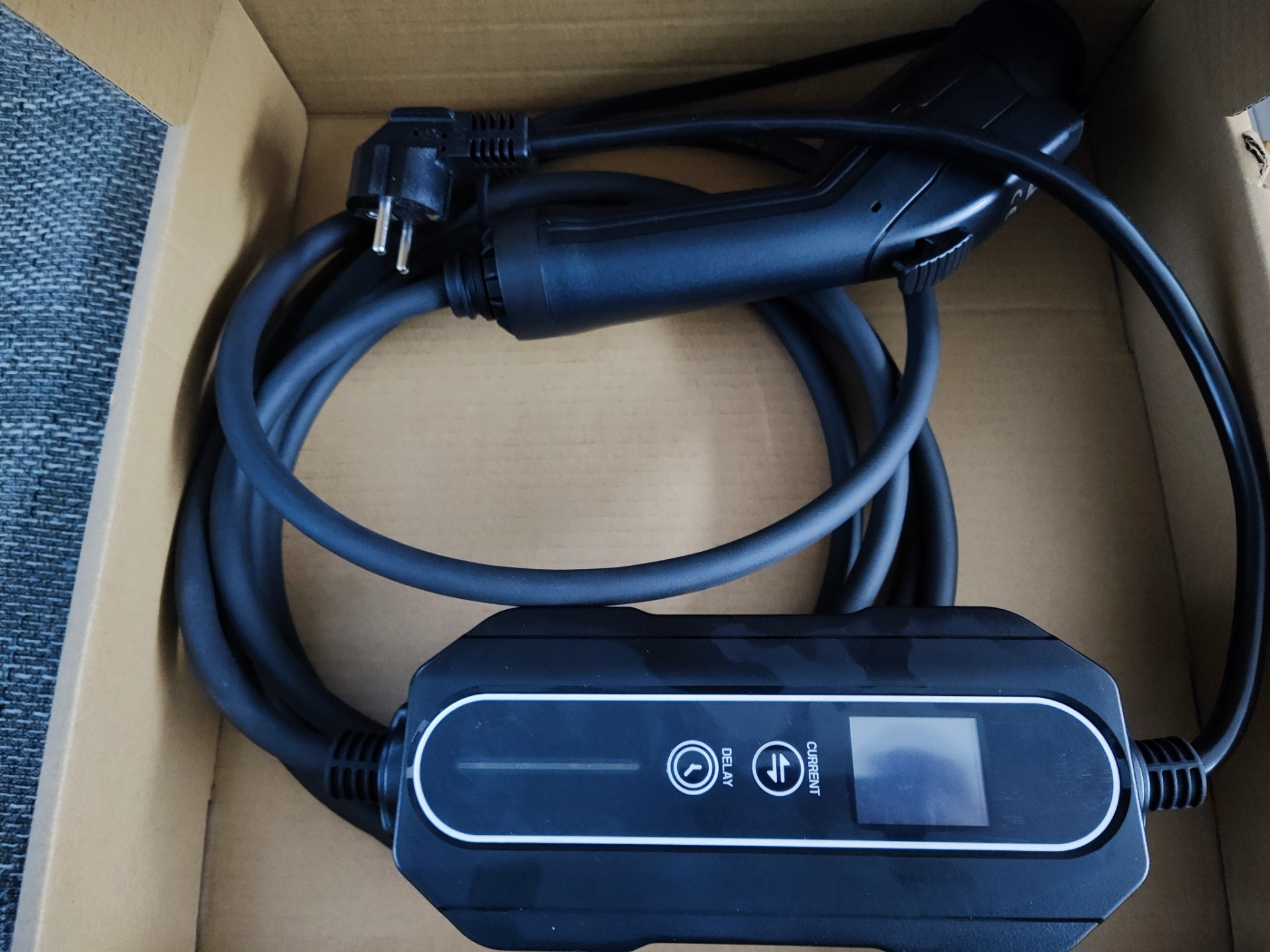 Новая зарядка от розетки — Ford Fusion Energi, 2 л, 2015 года ...