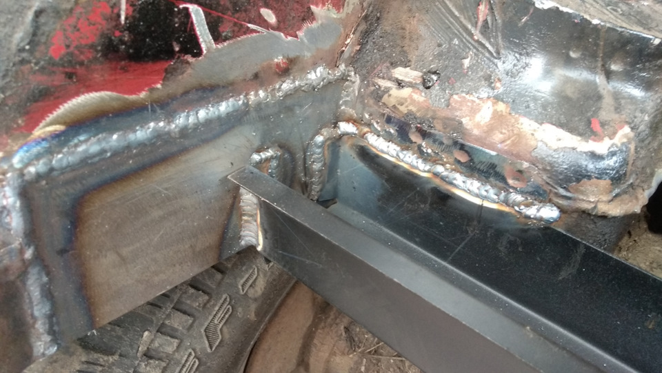 Усиление задка нивы — часть 2,5 — вварил лонжерон, мысли по поводу ...