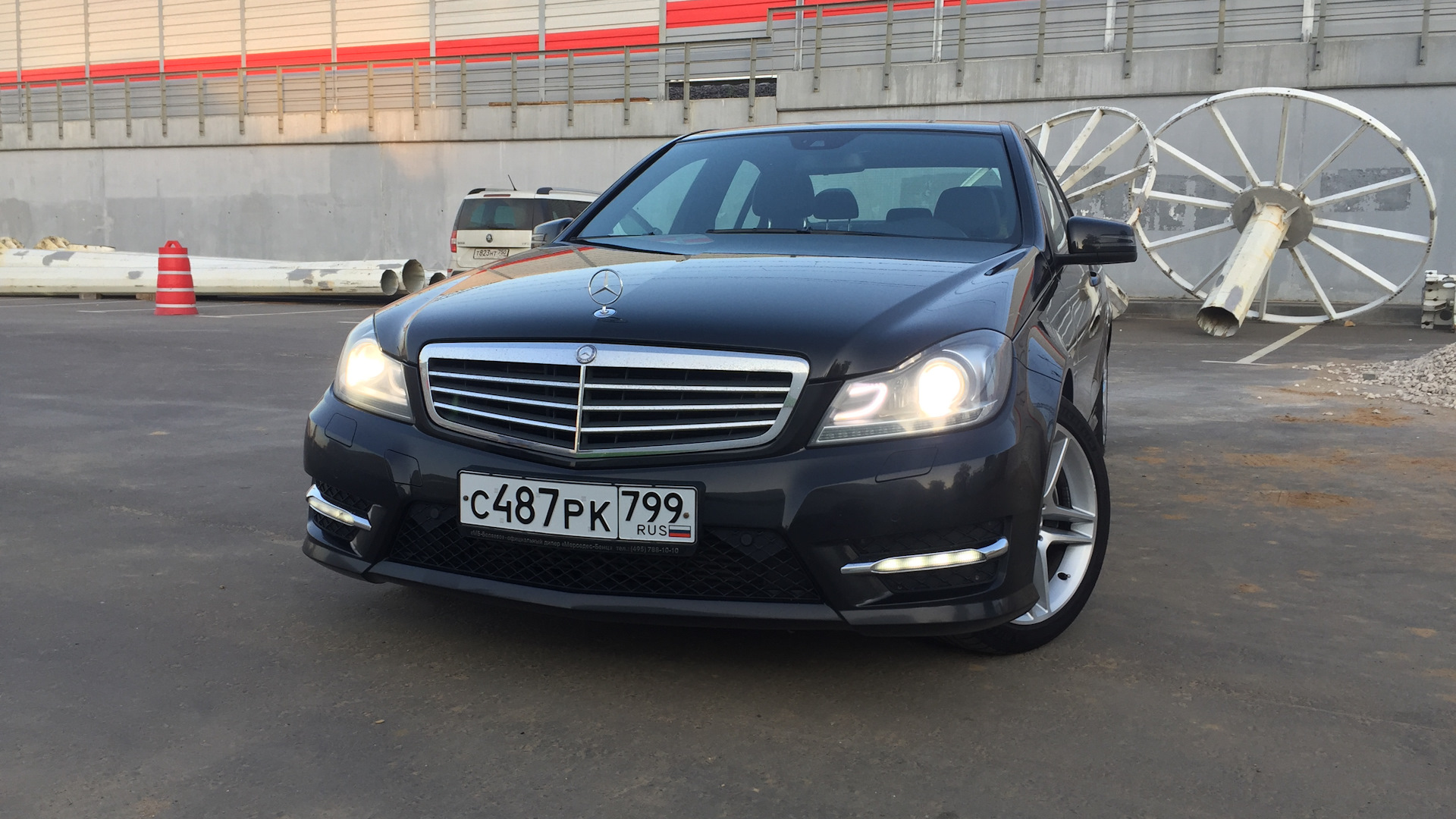 Mercedes-Benz C-class (W204) 1.8 бензиновый 2011 | 