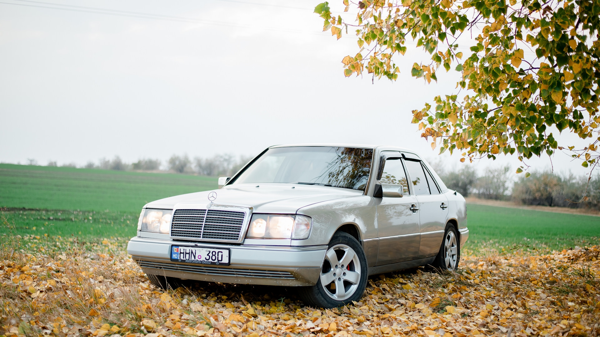 Mercedes-Benz E-class (W124) 3.0 дизельный 1993 | 300D OM606 Diesel Power  на DRIVE2