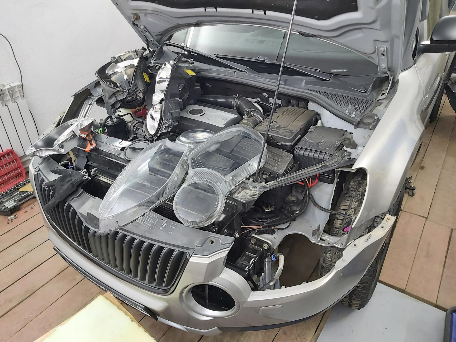 Ремкомплект фары шкода йети. Йети снять фару. Крепление фары шкода йети. Йети снять фару. Йети снять фару.