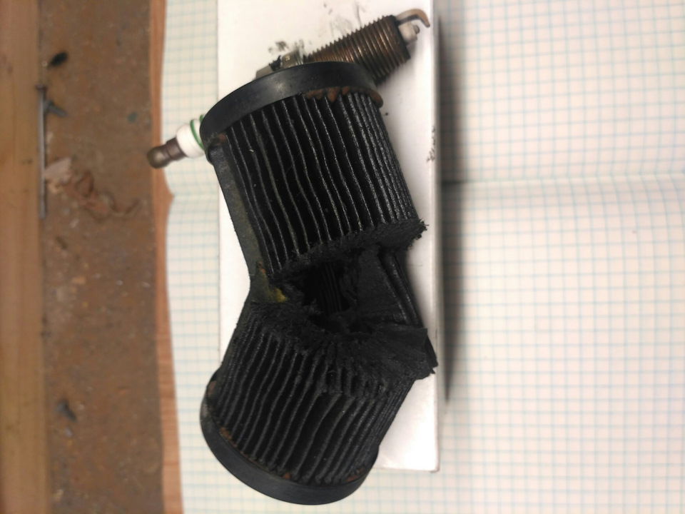 Замена топливного фильтра — Citroen C4 (2G), 1,6 л, 2013 года ...