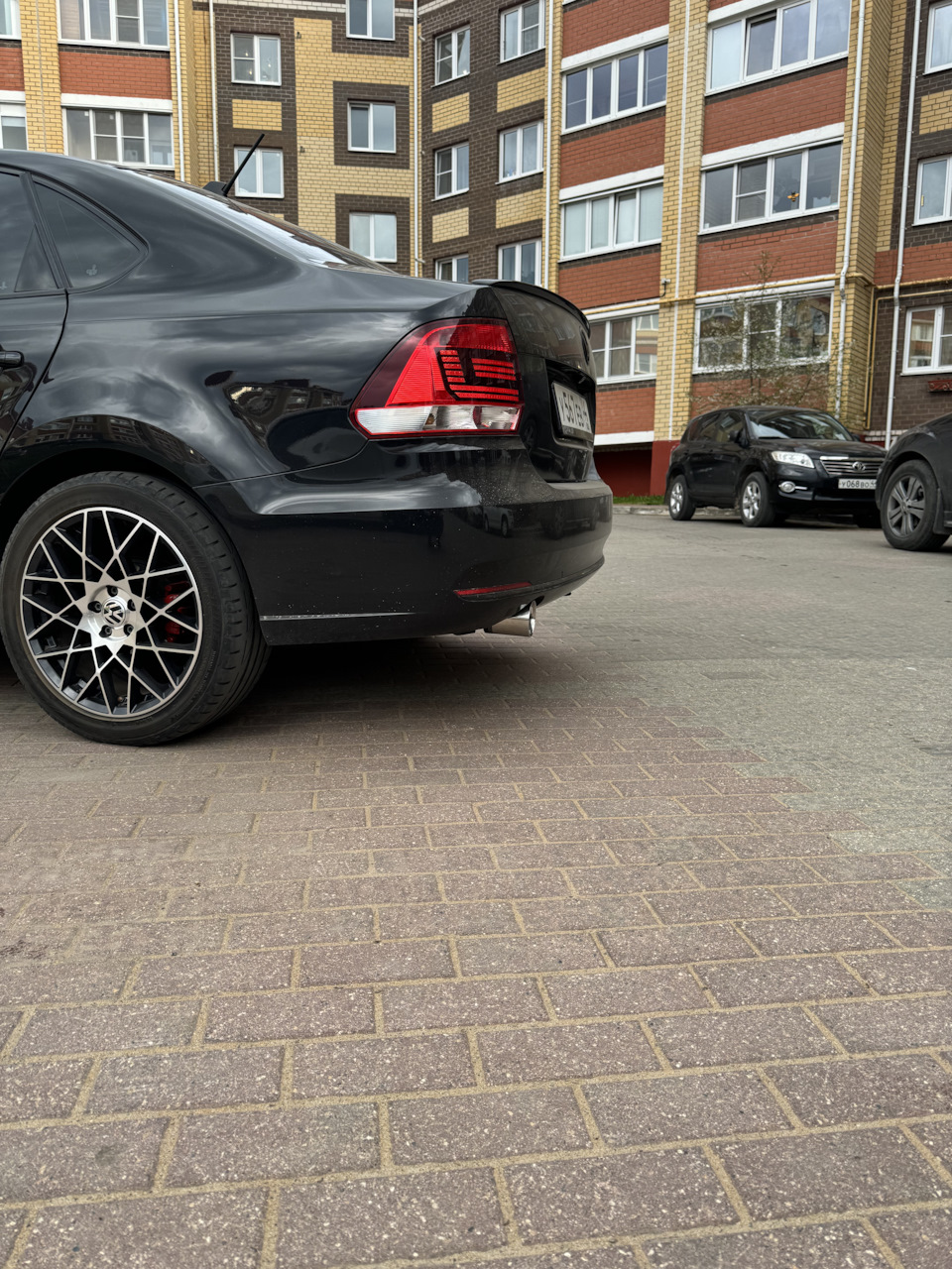Насадка на выхлоп — Volkswagen Polo Sedan, 1,6 л, 2018 года | тюнинг ...