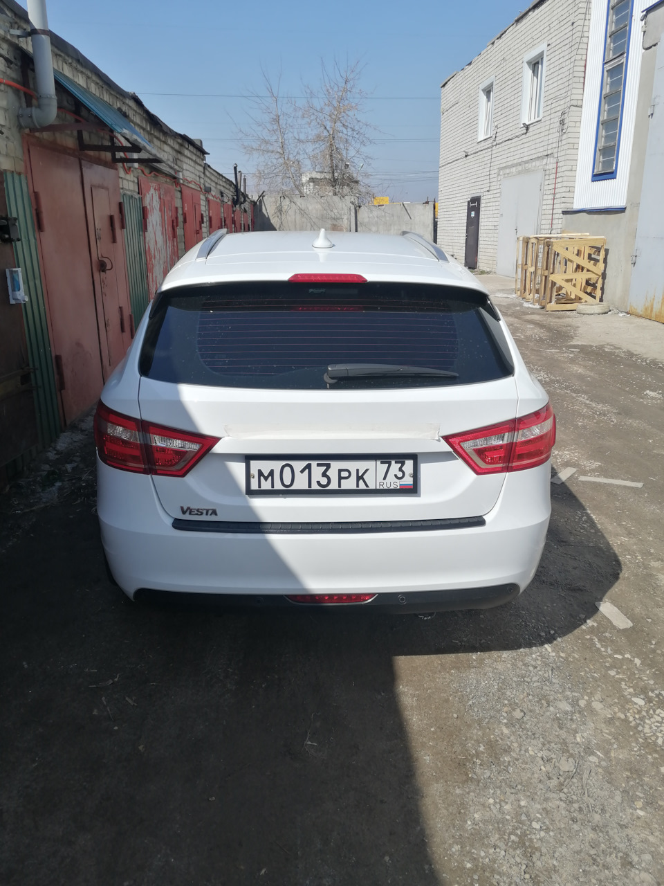 Наклейка Жигули — Lada Vesta SW, 1,6 л, 2020 года | прикол | DRIVE2