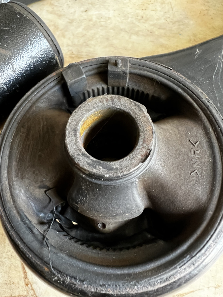 Рычаги передние Toyota на Toyota Allion (T260), Toyota Allion (T240 ...