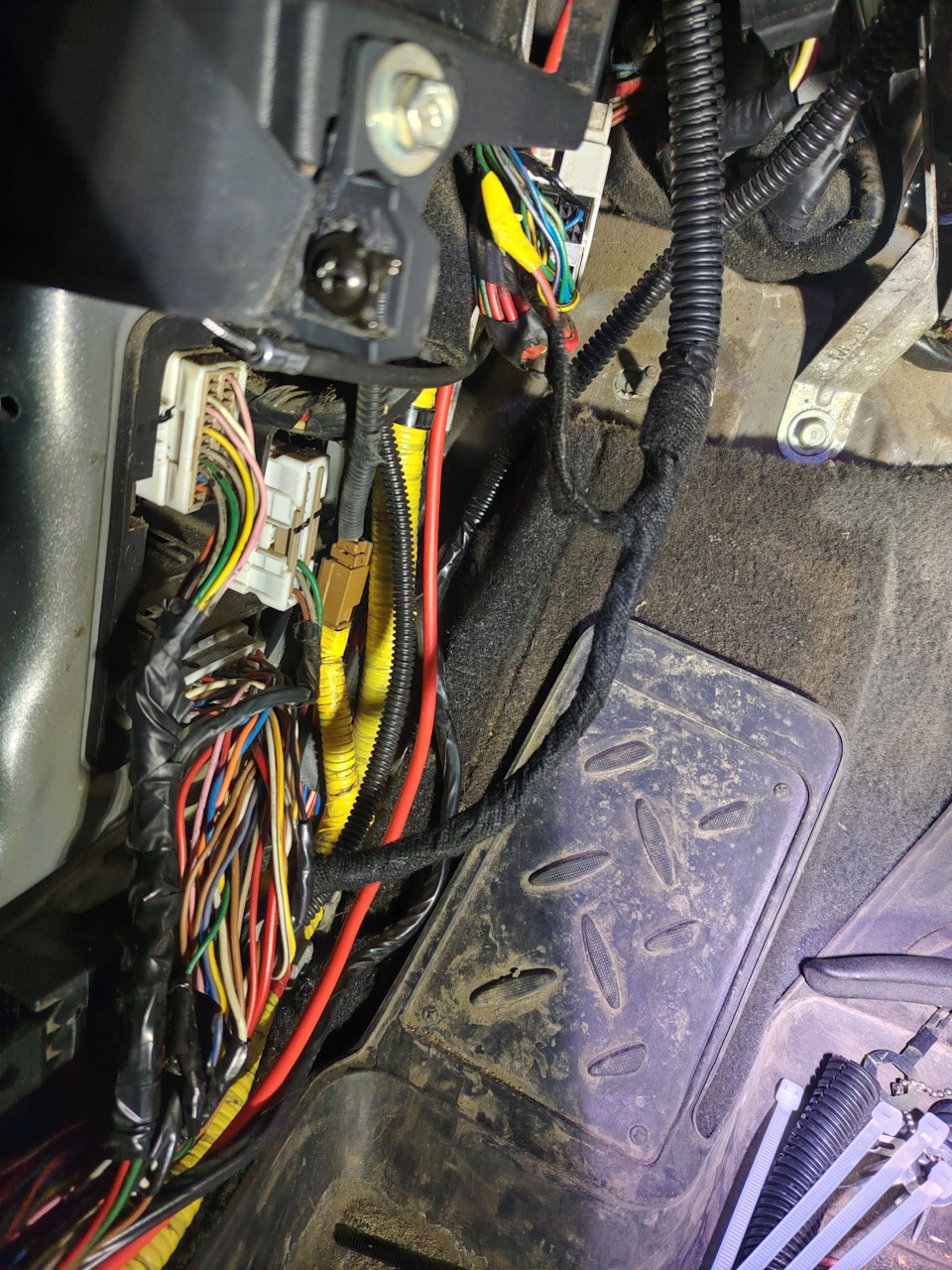 Фото в бортжурнале Hyundai Tucson (JM)