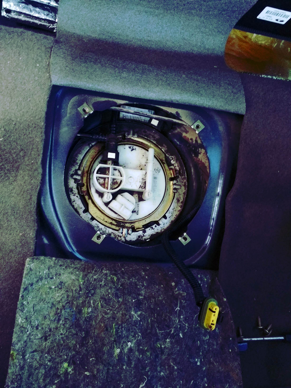 Замена сетки в баке. — Lada Калина хэтчбек, 1,6 л, 2007 года | своими ...