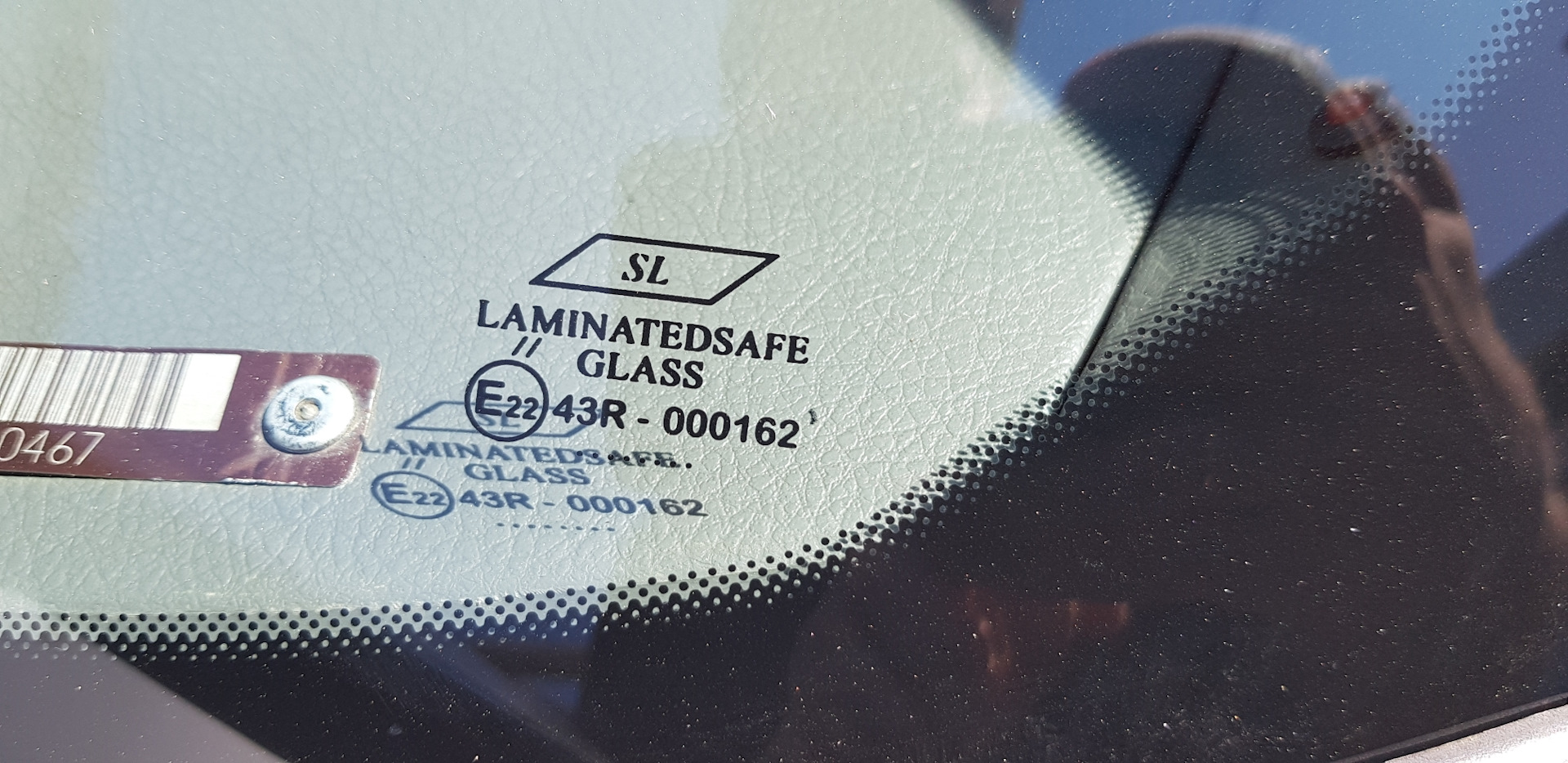 Рейтинг лобовых стекол по производителям. Лобовое стекло laminatedsafe Glass SL e22 43r. 43r000162 стекло лобовое. Лобовое стекло Lemson Laminated e 22 43r-000162. Лобовое стекло se Laminated 43r-010206.