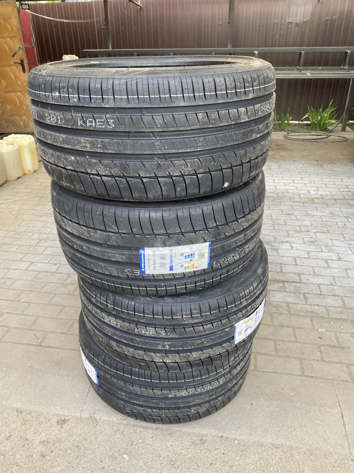Шины летние Triangle Group 295/35 R21, литые диски 21 5x130 на Audi Q7 ...