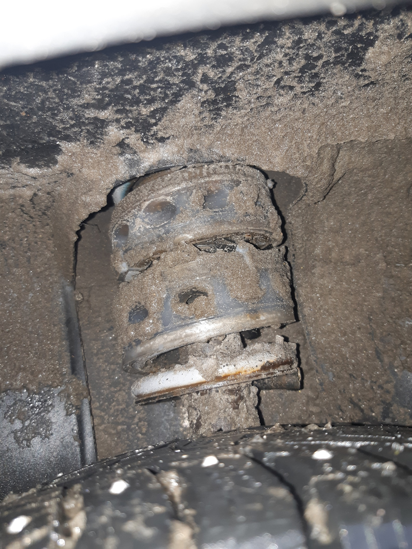 Межвитковые проставки в пружины. — Lada Гранта, 1,6 л, 2015 года ...