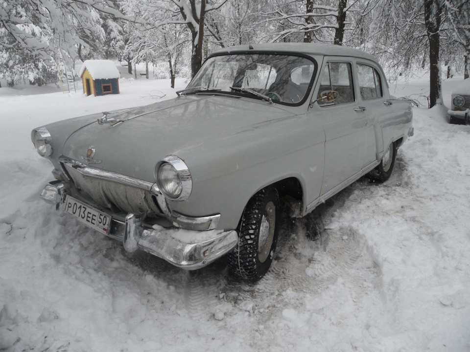 2 — GAZ 21