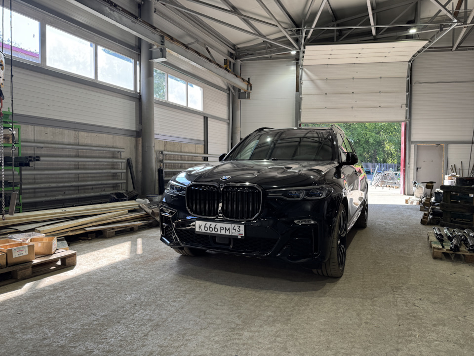 Фото в бортжурнале BMW X7 (G07)