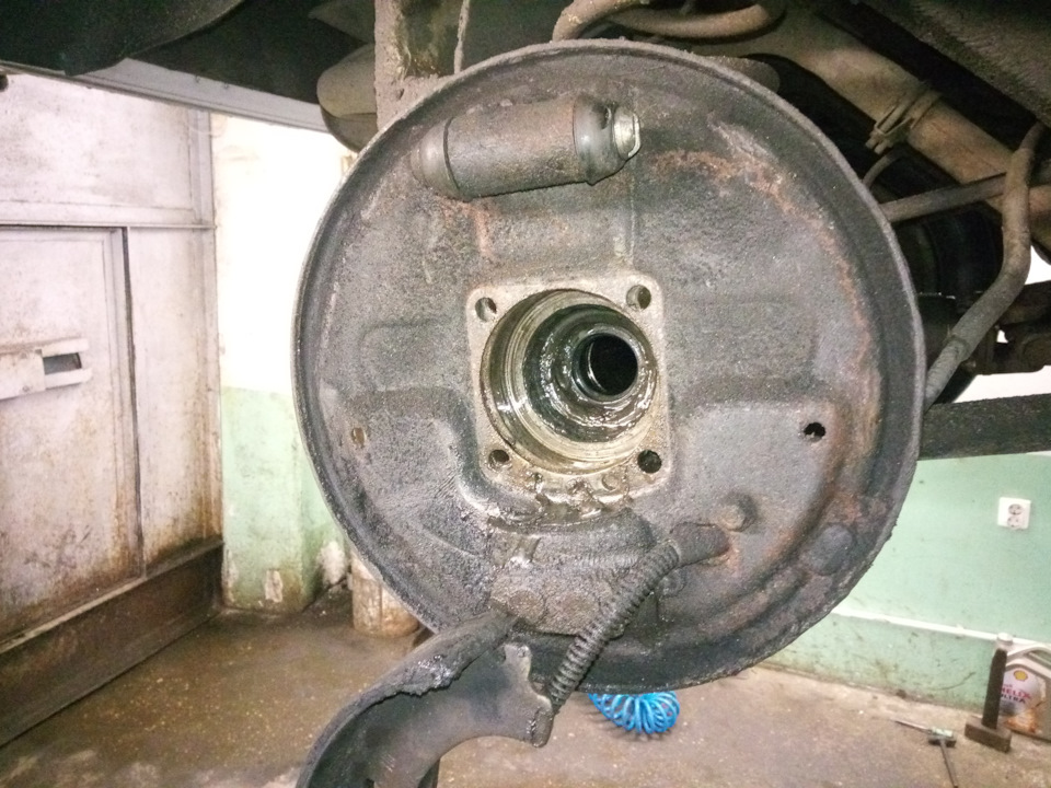 Замена сальников РПМ — Lada 4x4 3D, 1,8 л, 1999 года | своими руками ...