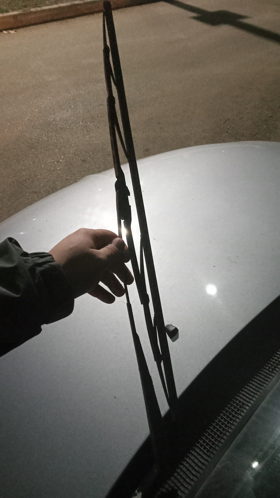 каркасные щётки стеклоочистителя 600х475 — Mitsubishi Lancer IX, 1,6 л ...