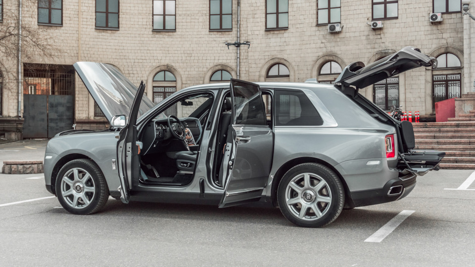 Машина настоящая rolls royce. Смотреть фото Машина настоящая rolls royce. Смотреть картинку Машина настоящая rolls royce. Картинка про Машина настоящая rolls royce. Фото Машина настоящая rolls royce
